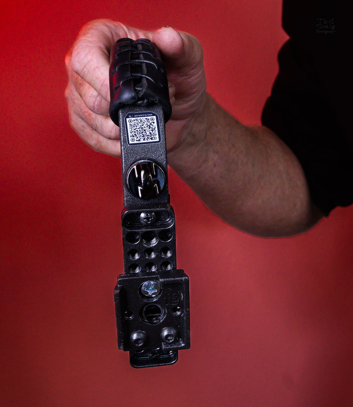 Get TWO Handles on Your Two Cameras (UNIVERSAL PLATE, Two Handles ...